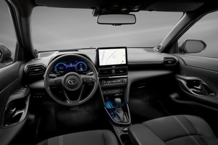 Interior Toyota Yaris Cross Hybrid 130