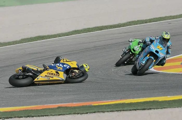Crash Valentino Rossi di MotoGP Valencia 2006