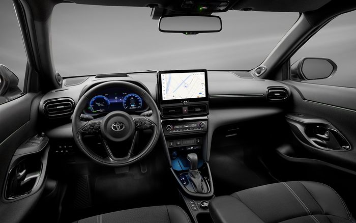 Interior Toyota Yaris Cross Premiere Edition mendapatkan sentuhan sewarna eksterior.