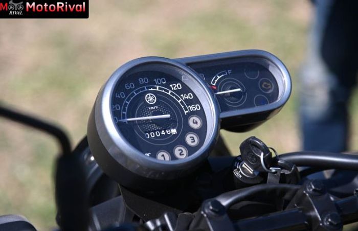 panel instrumen Yamaha PG-1 masih full analog