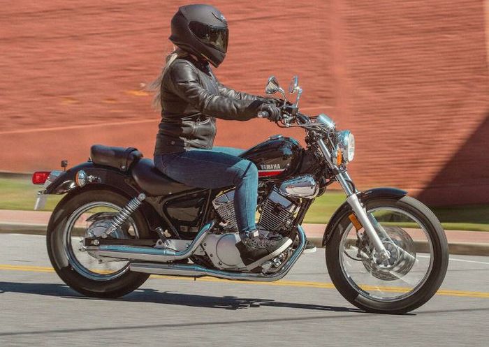 detail tampilan Yamaha V-Star 250 2024