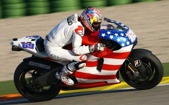 Livery Nicky Hayden di motor Ducati
