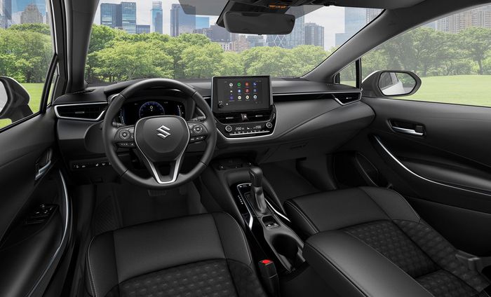 interior Suzuki Swace