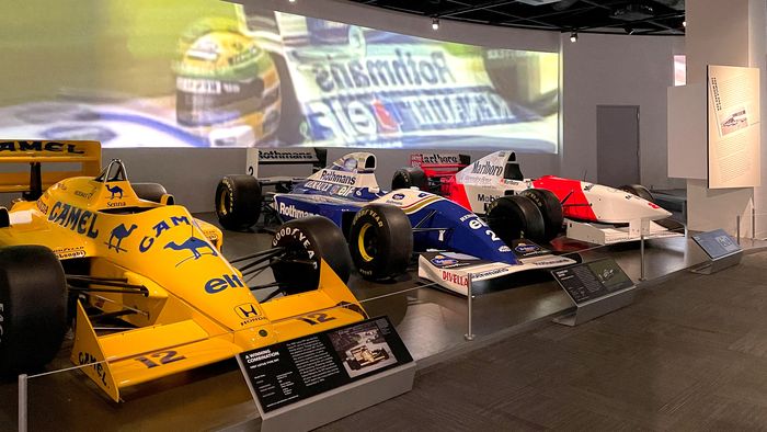 Museum berisi mobil F1