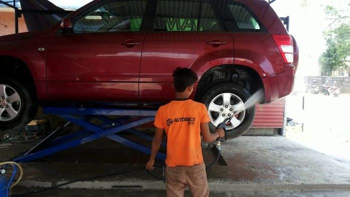 Suspensi menggantung bisa bikin kerusakan pada mobil yang menggunakan suspensi udata