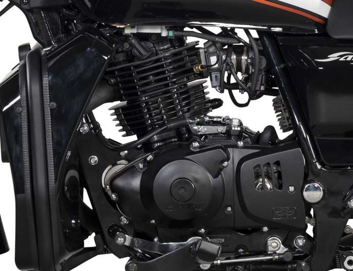 mesinnya memiliki konfigurasi silinder tunggal 250 cc injeksi dengan konsumsi BBM 34,4 km per liter