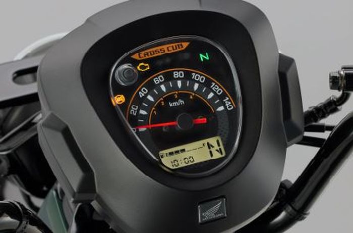 panel instrumen Honda Cross Cub 110 dilengkapi multi information display