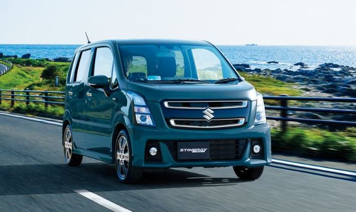 konsumsi bensin rata-rata tergolong irit di angka 22,5 km per liter untuk versi 2WD berdasarkan pengetesan WMTC