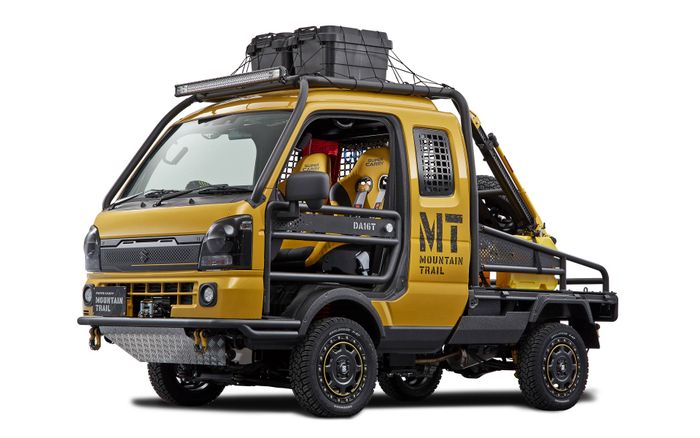 Suzuki Super Carry Mountain Trail memiliki konsep off-road ekstrem.