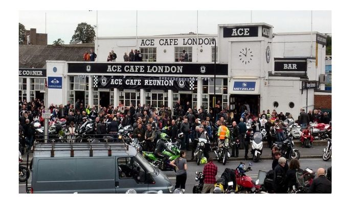 Ace Cafe, salah satu cafe tempat lahirnya cafe racer