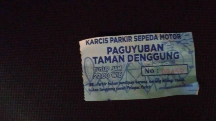 Karcis parkir motor di lapangan Denggung Sleman, Yogyakarta