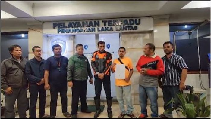 Video klarifikasi antara petugas Sudinhub Jakarta Selatan Yan Iskandarsyah dan pengemudi Toyota Avanza Andika Randa