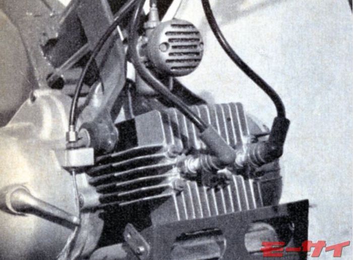 detail mesin 2-silinder milik Baby Twin AA