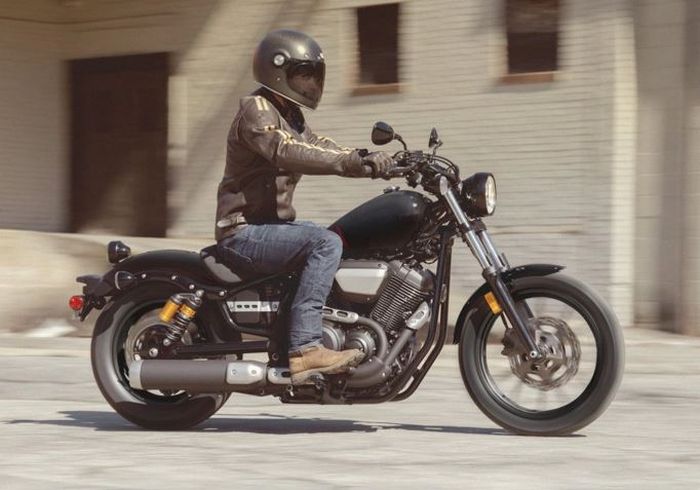 tampilan Yamaha Bolt R-Spec saat dipakai riding