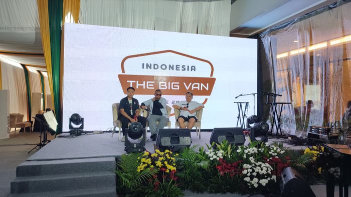 Acara deklarasi The Big Van Indonesia (BVI) diisi berbagai kegiatan. Salah satunya adalah talk show bersama pembicara dengan keahlian di bidangnya masing-masing