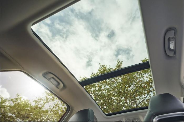 Panoramic Sunroof MG ZS EV