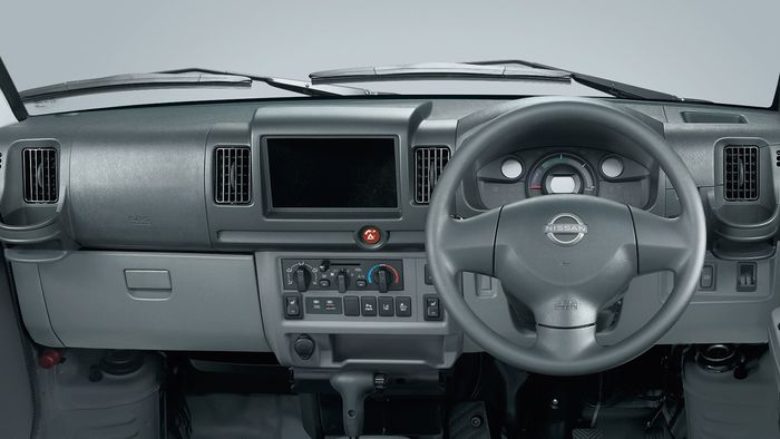 Interior Nissan Clipper EV mirip Minicab EV.