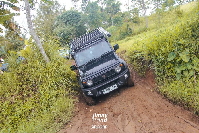 Ajang camping bareng khusus pencinta Suzuki Jimny garapan JIMNY IND yaitu Jimny Camp Vol. 2 rampung digelar, dihadiri puluhan peserta.