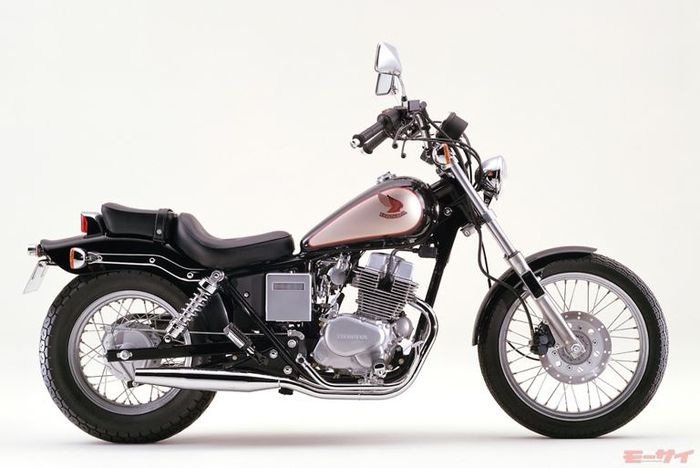 detail tampilan Honda Rebel generasi pertama