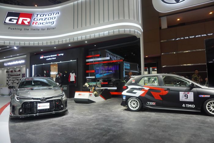 Booth Gazoo Racing di IIMS 2024 dihuni All New Agya GR livery TGRI terbaru serta model-model lain