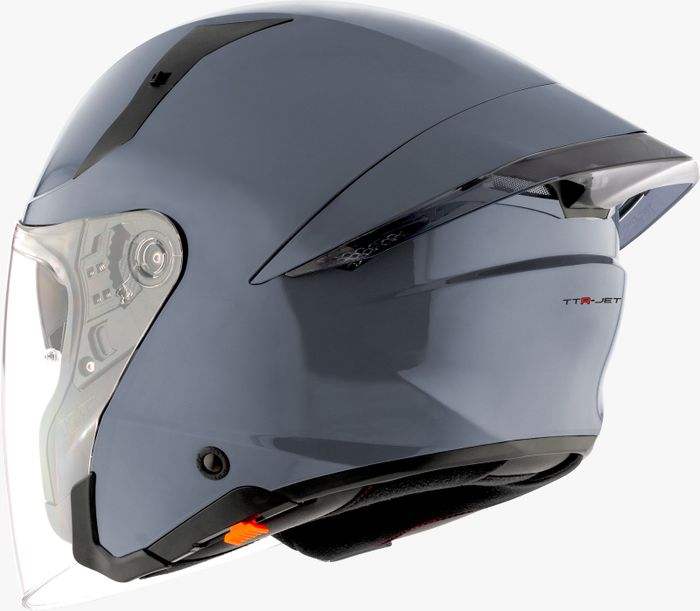 Regulasi yang mengharuskan saat uji ECE 22.06 harus menyertakan spoiler tambahan