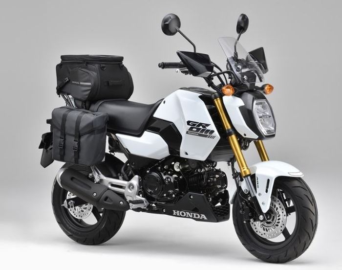 penampakan Honda Grom dengan paket aksesori lengkap bergaya touring