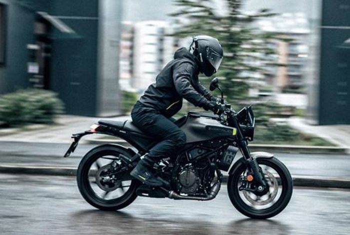 Husqvarna Svartpilen 250 saat dikendarai