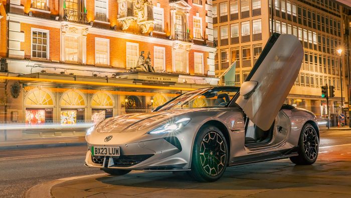 MG membocorkan fakta terbaru MG Cyberster pada ajang Geneva International Motor Show.