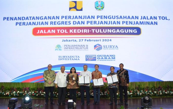 Penandatanganan Perjanjian Pengusahaan Jalan Tol, Perjanjuan Regres dan Perjanjuan Penjaminan Jalan Tol Kediri-Tulungagung, Selasa (27/2/2024)