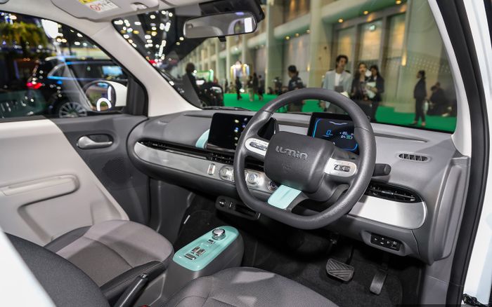 Interior Changan Lumin.