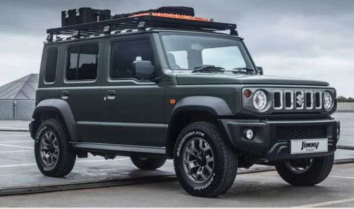 Suzuki Jimny 5 pintu asli yang dijadikan mobil donor