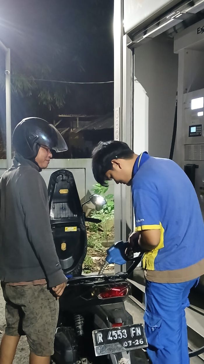 Irwansyah asal Cilacap, langganan di Indostation 