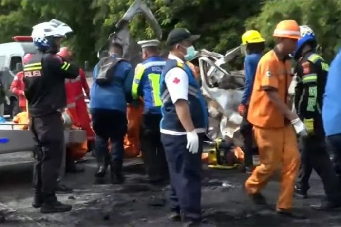 Ada 12 orang meninggal dunia, segini total korban kecelakaan maut yang terjadi di Tol Japek KM 58 pada libur Lebaran 2024 ini.
