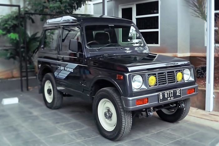 Tampak Suzuki Katana milik Babe Cabita yang dimodifikasi dengan aliran JDM, banyak ambil inspirasi dari Suzuki Jimny JA71.