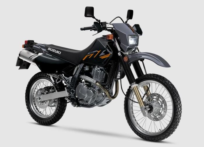 Suzuki DR650S 2024 warna Solid Black and Iron Grey