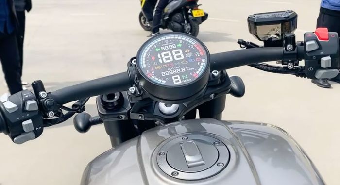 tampilan kokpit Dayang TMV 450 Timo