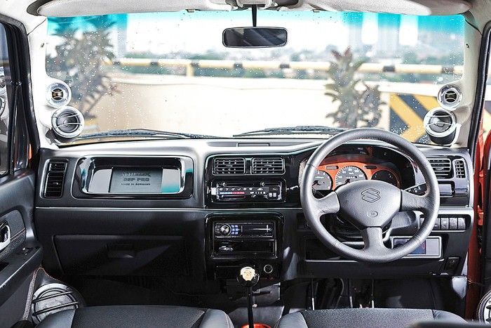 Interior Suzuki Karimun kotak 1999 hasil restorasi