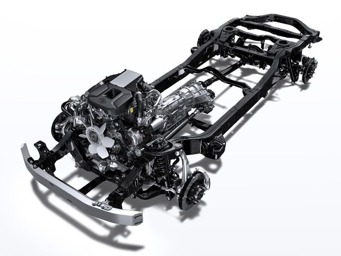 Sasis dan mesin diesel Toyota Land Cruiser 250.