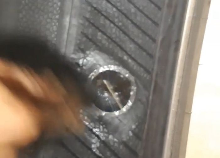 Patch karet ban lebih menyatu dengan ban sehingga mencegah terjadinya kebocoran lagi