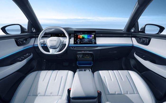 Interior Honda e:NP2.