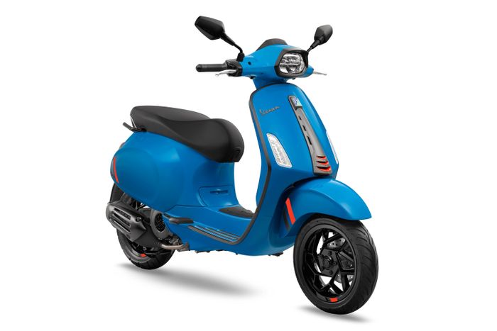 Blue Eclettico jadi salah satu piluhan warna baru Vespa Sprint S