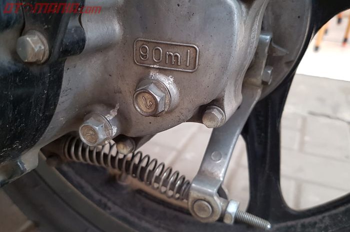 Ganti oli gardan motor matic setidaknya setiap 4.000 km