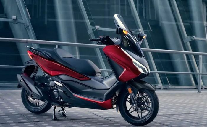 detail tampilan Honda Forza