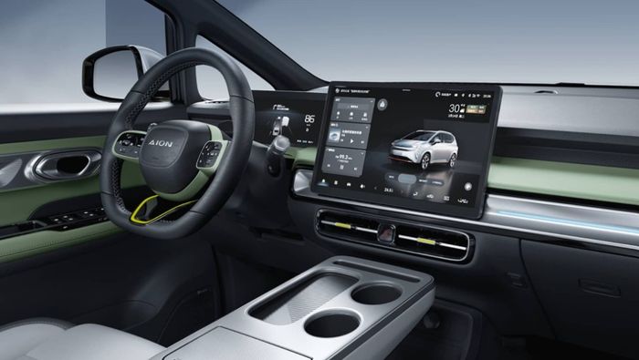 Interior GAC Aion Plus versi Cina