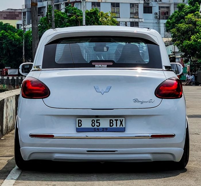 Terlihat add on bumper belakang Wuling Binguo EV terlihat unik