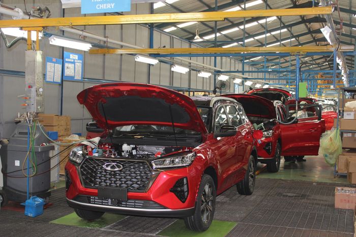 Mobil Chery yang dirakit oleh PT Handal Indonesia Motor
