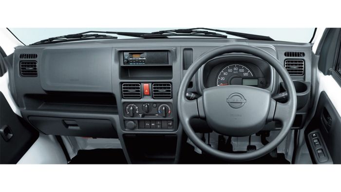 Interior Nissan Clipper Truck.