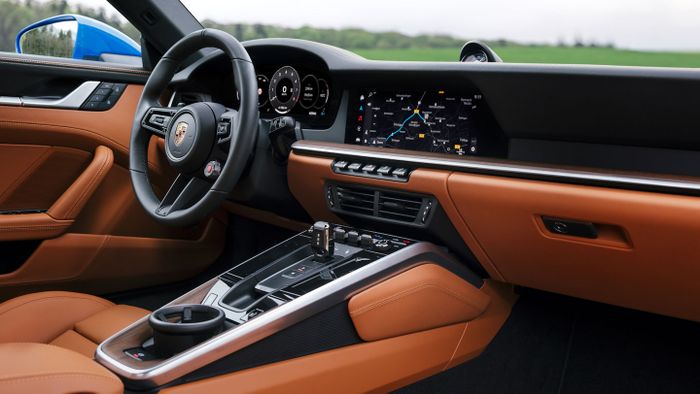 Interor Porsche 911 terbaru.