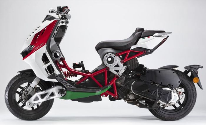 tampilannya sama seperti versi 300 cc