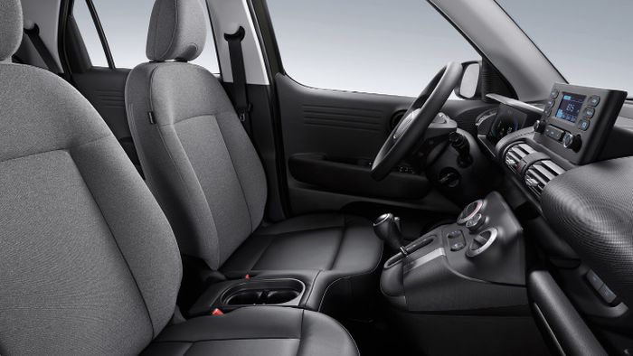 Interior Hyundai Casper Smart yang minimalis.